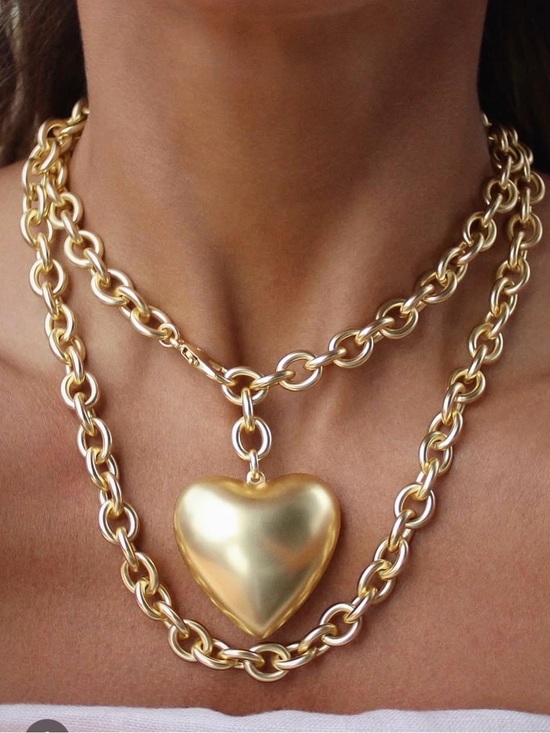 Roxanne Assoulin Jewelry - Roxanne Assoulin Authentic The Puffy Heart Necklace in Gold. NEW